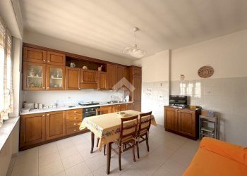 Apartment Viale Marconi, Romano Canavese - photo 8