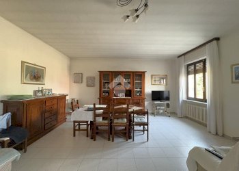 Apartment Viale Marconi, Romano Canavese - photo 11