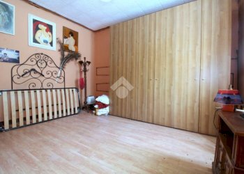 Four-room apartment Borgata Chiabrera, Pomaretto - photo 9