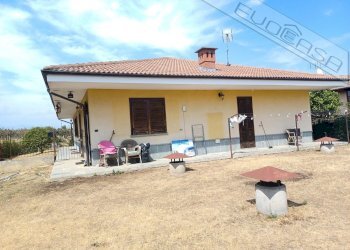 Villa Via Torre Moccia snc, Barge - photo 1