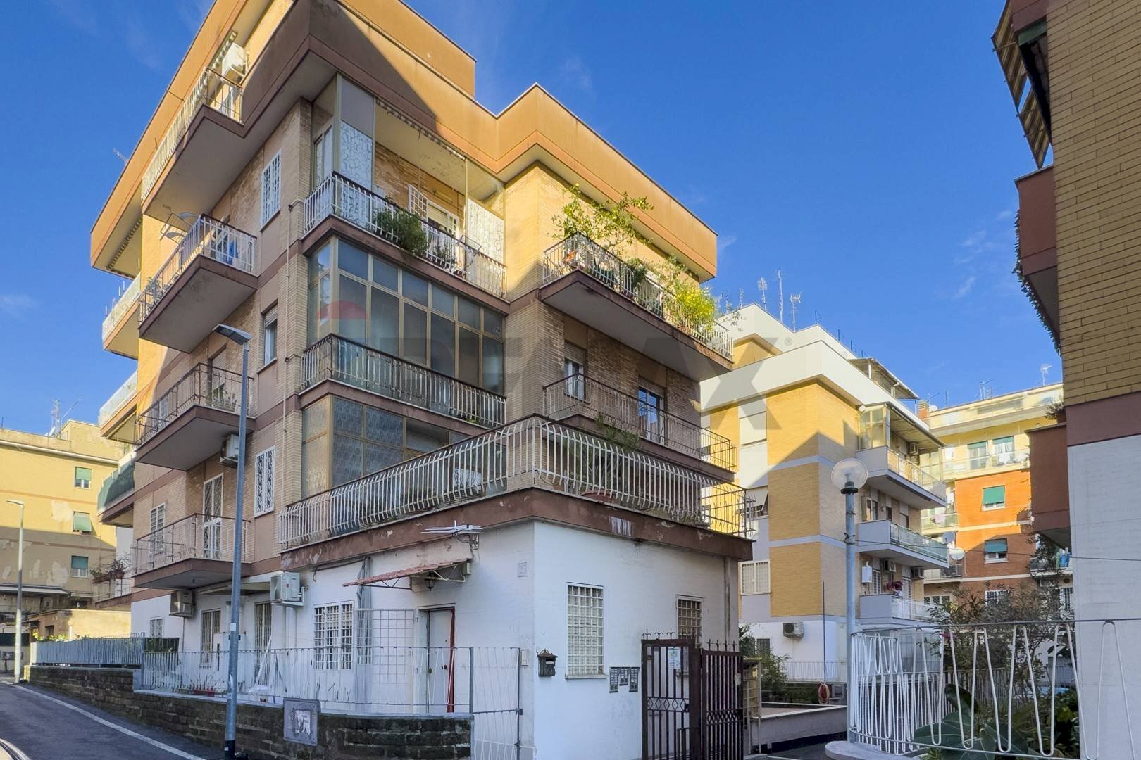 Edificio all\'aperto - Trilocale Via Delle Mandragore
 
25, Roma - foto 1
