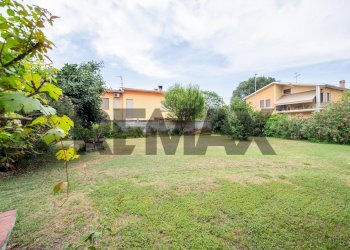 Giardino - Casa semi indipendente Vicolo Ferri
 
3, Gazzuolo - foto 3