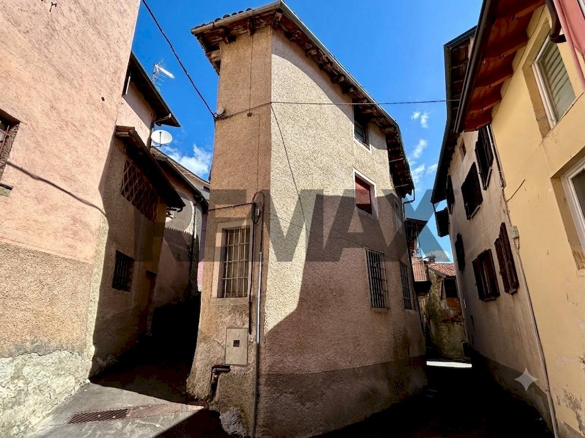 Edificio all\'aperto - Independent house via alla Fontana
 
4, Fonteno - photo 1