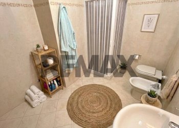 Bagno - Three-room apartment via Baiguini
 
18, Costa Volpino - photo 15