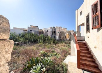 Edificio all\'aperto - Three-room apartment Lungomare Duilio
 
22, Favignana - photo 21