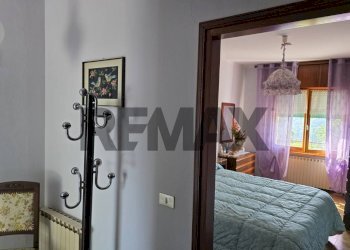 Camera / camera da letto - Semi-detached house Via Gobbi
 
10, Lamon - photo 17