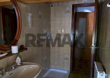 Bagno - Semi-detached house Via Gobbi
 
10, Lamon - photo 29