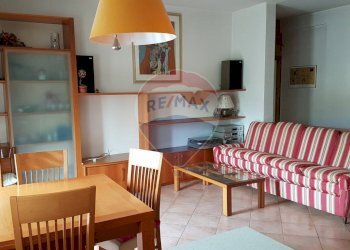 Sala da pranzo - Trilocale Via Feltre
 
105, Belluno - foto 1