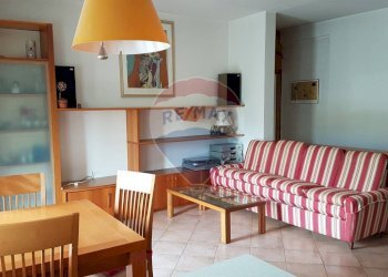 Sala da pranzo - Trilocale Via Feltre
 
105, Belluno - foto 3