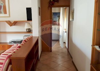 Hall / corridoio - Trilocale Via Feltre
 
105, Belluno - foto 4