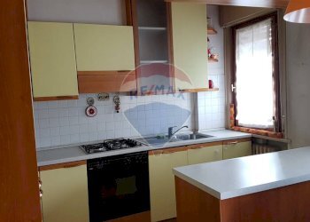 Cucina - Trilocale Via Feltre
 
105, Belluno - foto 7