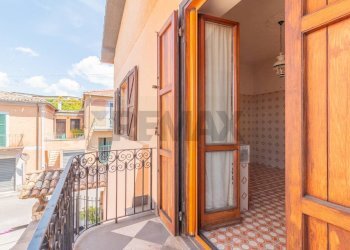 Balcone - Casa indipendente Via Roma
96, Ischia di Castro - foto 14