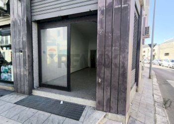 Edificio all\'aperto - Commercial Premises Via Mannarino
9, Mesagne - photo 1