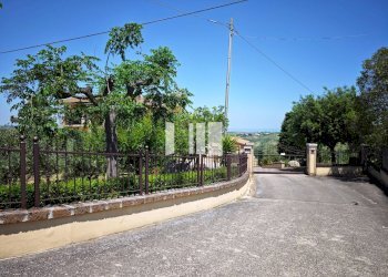 Foto 5 - Villa Contrada Santa Croce
14, Notaresco - photo 5