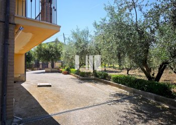 Foto 12 - Villa Contrada Santa Croce
14, Notaresco - photo 12