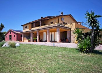 Foto 42 - Villa Contrada Santa Croce
 
30, Notaresco - photo 42