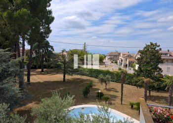 Foto 4 - Villa Via Sandro Pertini
 
14, Mosciano Sant'Angelo - foto 4