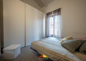 Camera da letto - Appartamento via Donaudi, 42, Saluzzo - foto 8