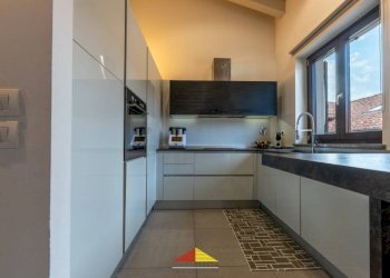 Cucina - Appartamento via Donaudi, 42, Saluzzo - foto 17