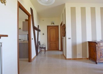 Corridoio - Apartment strada di Gratteria, 120, Mondovì - photo 8