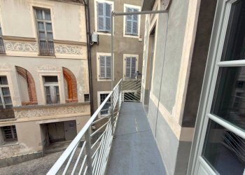 Balcone - Three-room apartment via San Pio V, Mondovì - photo 3