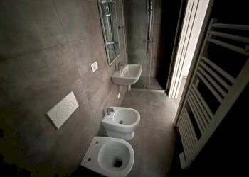 Bagno - Three-room apartment via San Pio V, Mondovì - photo 14