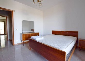 Camera da letto - Apartment strada di Gratteria, 120, Mondovì - photo 11