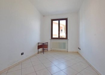 Camera da letto - Four-room apartment via Roccaforte, 20D, Villanova Mondovì - photo 8
