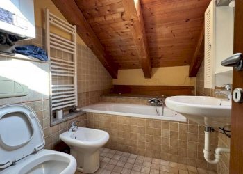Bagno - Appartamento via Roma, 19, Quart - foto 13