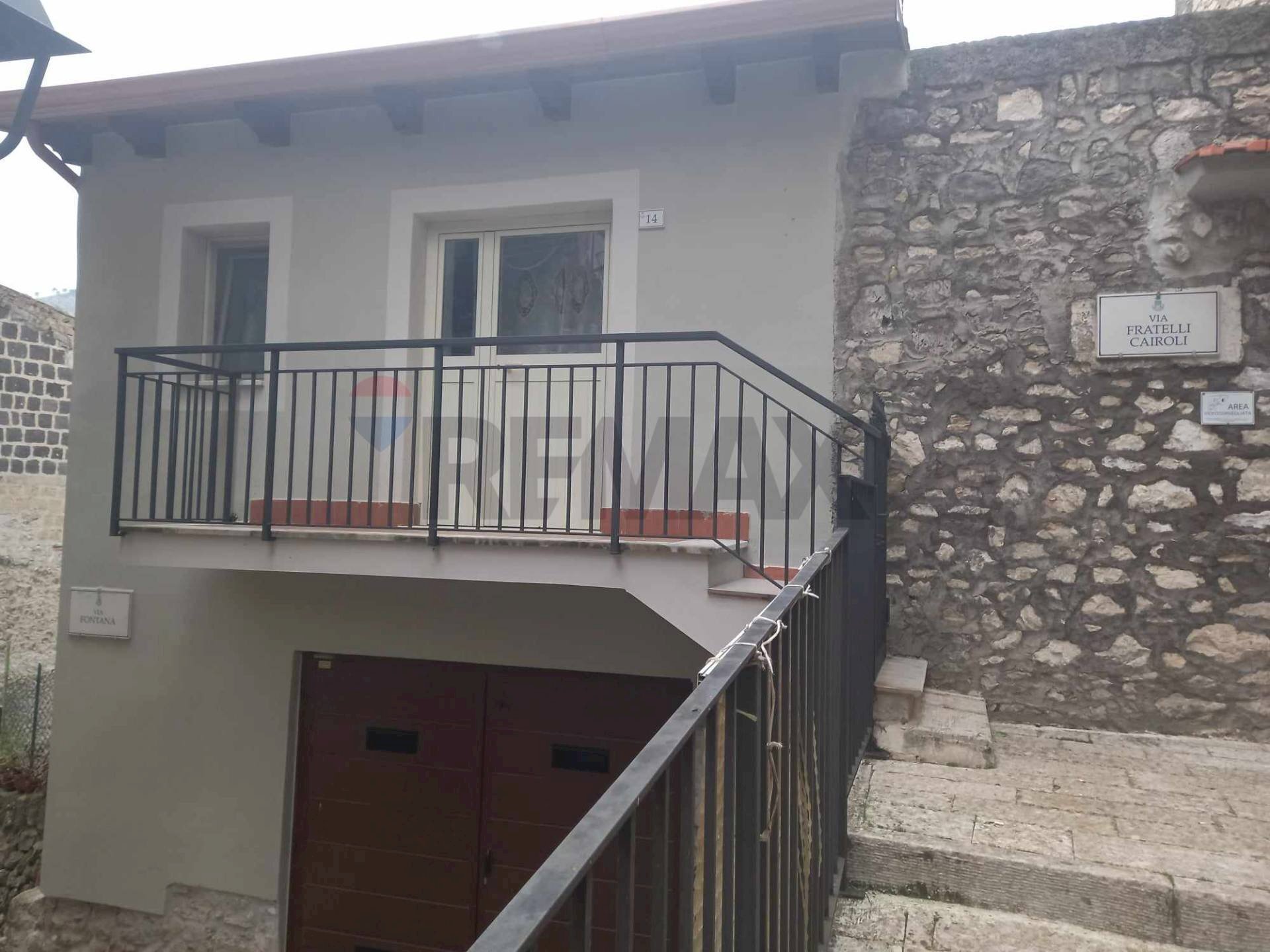 Scale - Casa semi indipendente VIA FRATELLI CAIROLI
 
2, Castelforte - foto 1