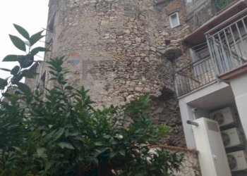 Edificio all\'aperto - Casa semi indipendente VIA FRATELLI CAIROLI
2, Castelforte - foto 6