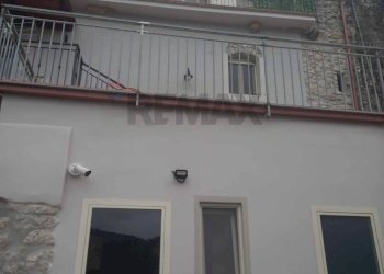 Edificio all\'aperto - Casa semi indipendente VIA FRATELLI CAIROLI
2, Castelforte - foto 9