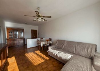 soggiorno - Three-room apartment via I Maggio, Tavazzano con Villavesco - photo 7