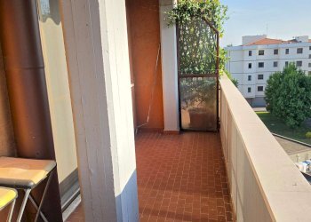 balcone - Three-room apartment via I Maggio, Tavazzano con Villavesco - photo 40