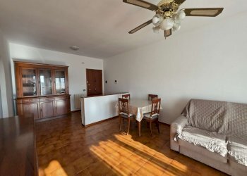 soggiorno - Three-room apartment via I Maggio, Tavazzano con Villavesco - photo 58