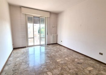 20260805_092421 - Three-room apartment Strada Langhirano 462, Parma - photo 1