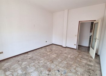 20260805_092443 - Three-room apartment Strada Langhirano 462, Parma - photo 8