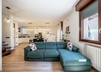 Villa a Schiera Via Salvatore Quasimodo, Bagnolo in Piano - foto 4
