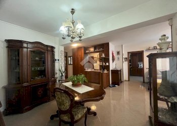 Four-room apartment Via G. Pascoli, Castelnovo di Sotto - photo 5