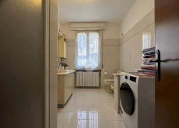Four-room apartment Via G. Pascoli, Castelnovo di Sotto - photo 11