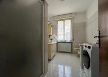Four-room apartment Via G. Pascoli, Castelnovo di Sotto - photo 12