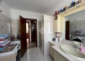 Four-room apartment Via G. Pascoli, Castelnovo di Sotto - photo 13