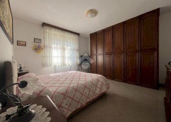 Four-room apartment Via G. Pascoli, Castelnovo di Sotto - photo 16