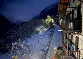 Three-room apartment Frazione Chevreres, Introd - photo 6