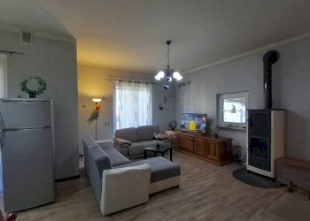 Salone - Appartamento corso Vercelli, 268a, Gattinara - foto 8