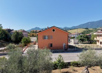 dji_fly_20260725_102336_0111_1786284130833_photo.j - Casa indipendente Contrada Bivio Cupoli 19, Farindola - foto 3