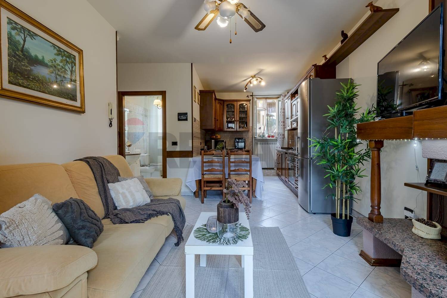 Sala da pranzo - Casa semi indipendente Via del Pozzo
 
3, Cuveglio - foto 1
