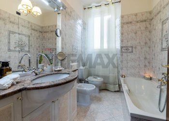 Bagno - Casa semi indipendente Via del Pozzo
 
3, Cuveglio - foto 16