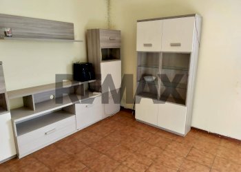 Soggiorno - Appartamento Via Trieste, 3, Portomaggiore - foto 2