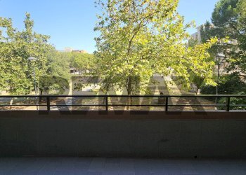 Balcone - Quadrilocale Via Benvenuto Cellini
 
68, Lucera - foto 11